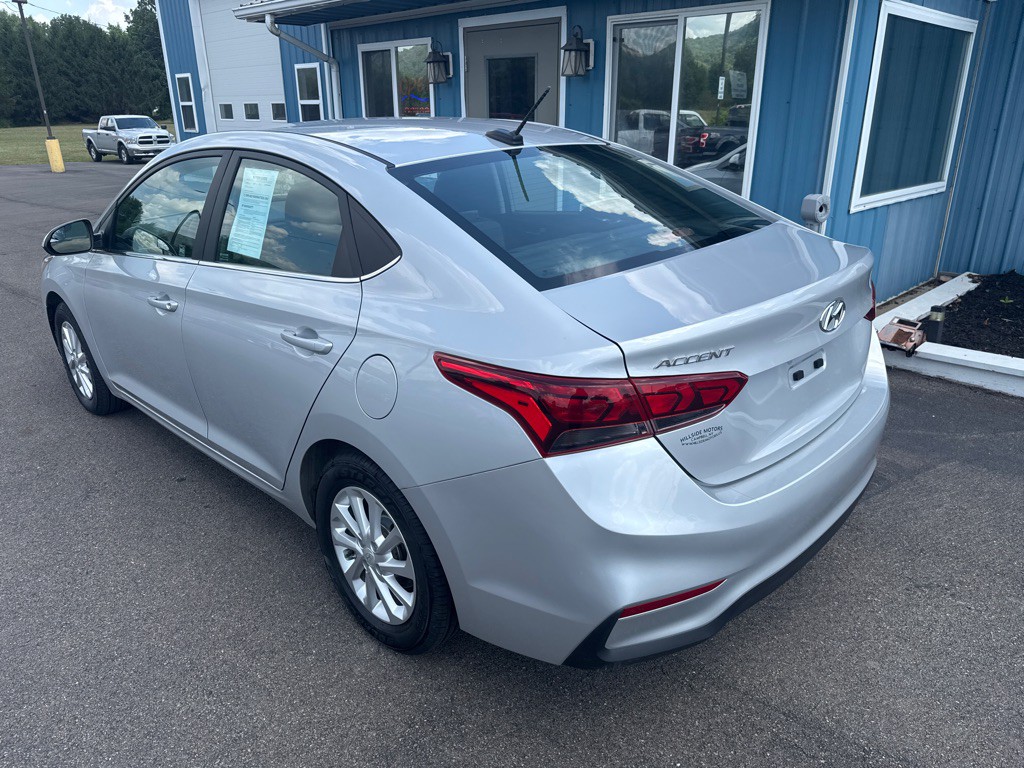 2021 Hyundai Accent Image 4