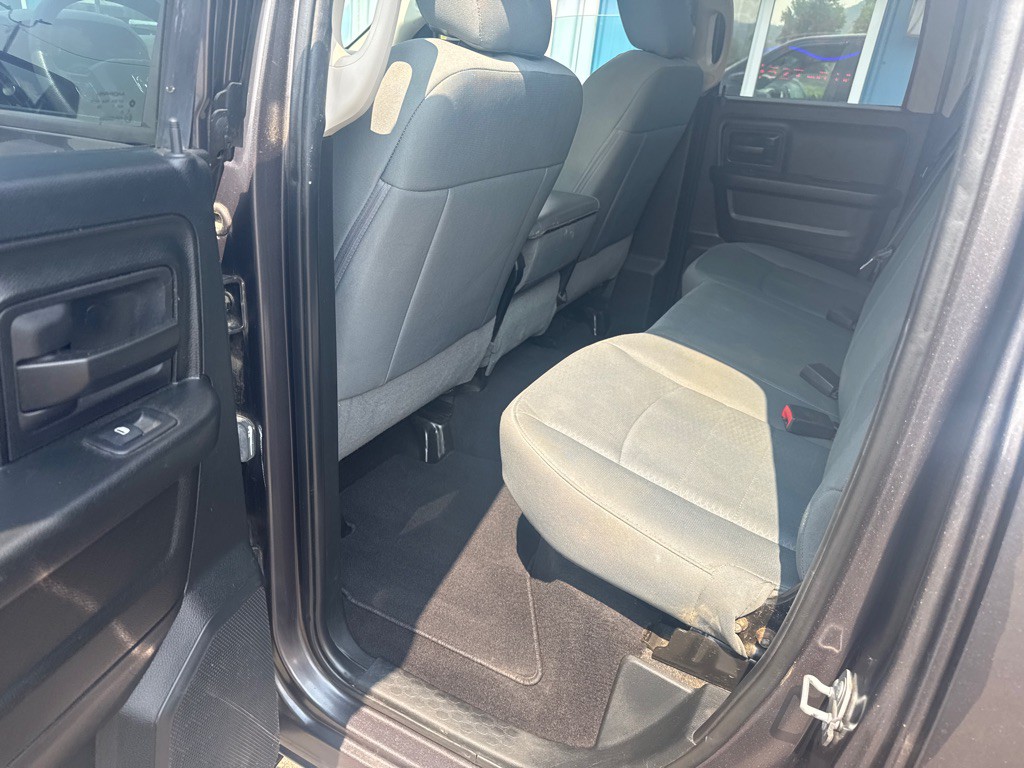 2018 RAM 1500 Image 3