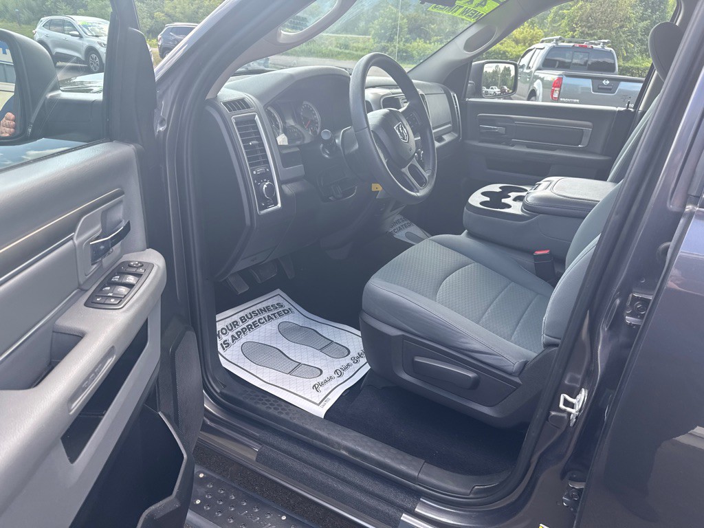 2019 RAM 1500 Image 2