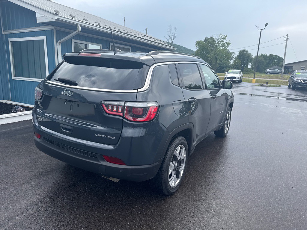 2018 Jeep Compass Image 6