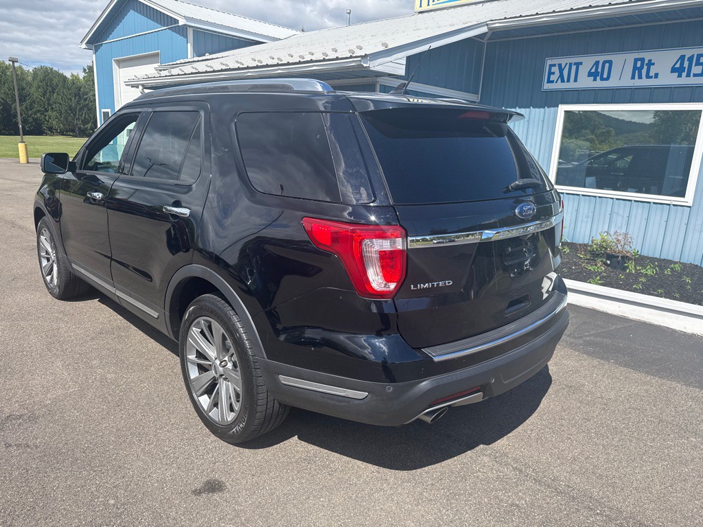 2018 Ford Explorer Image 4