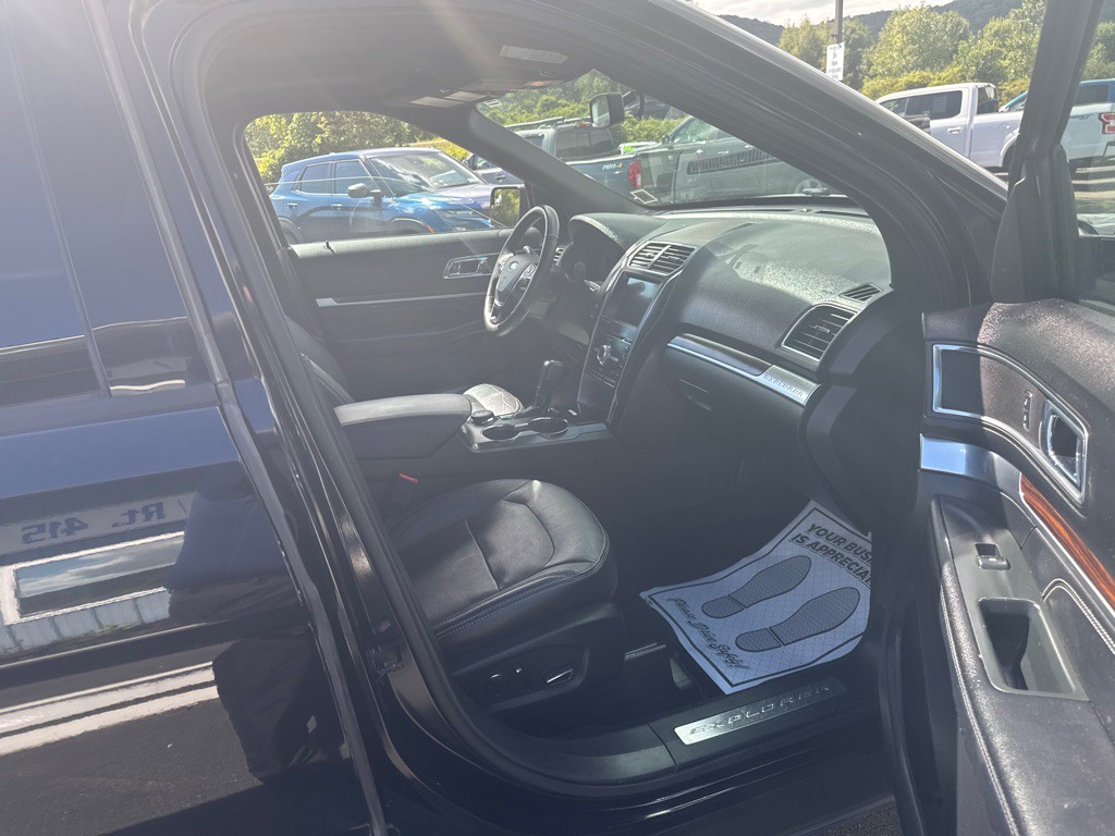 2018 Ford Explorer Image 9