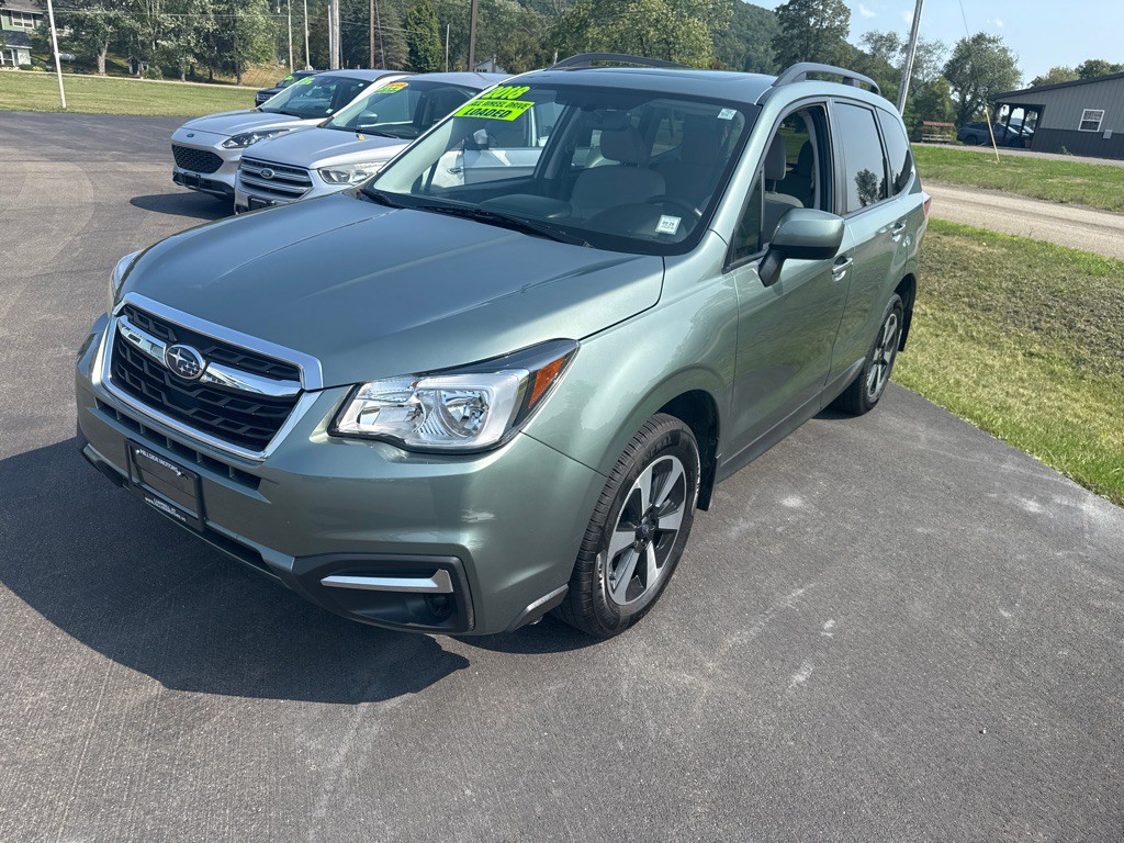 2018 Subaru Forester Image 1