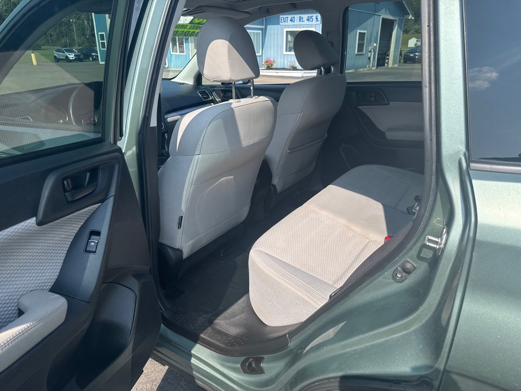 2018 Subaru Forester Image 3