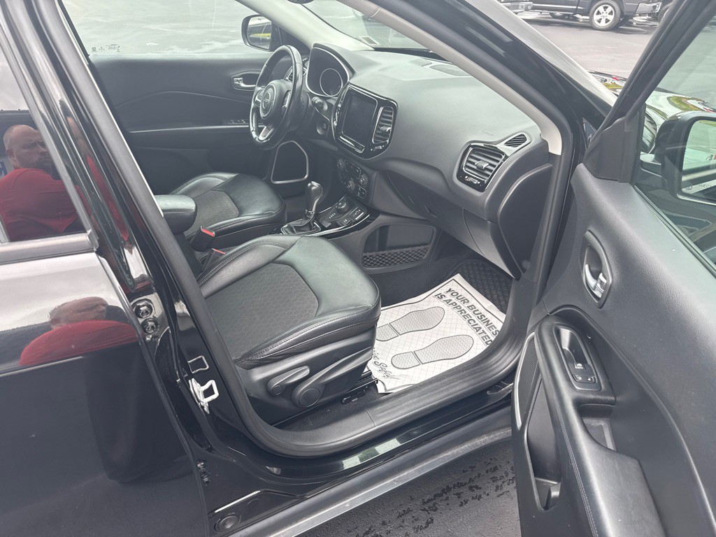 2019 Jeep Compass Image 8