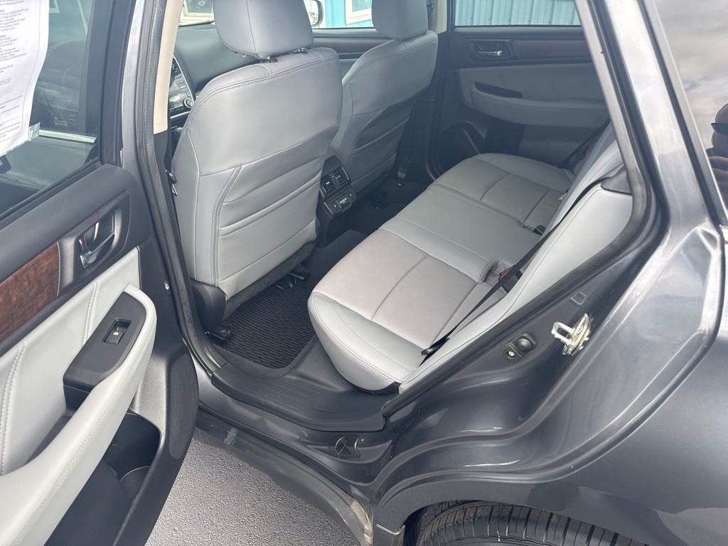 2018 Subaru Outback Image 3
