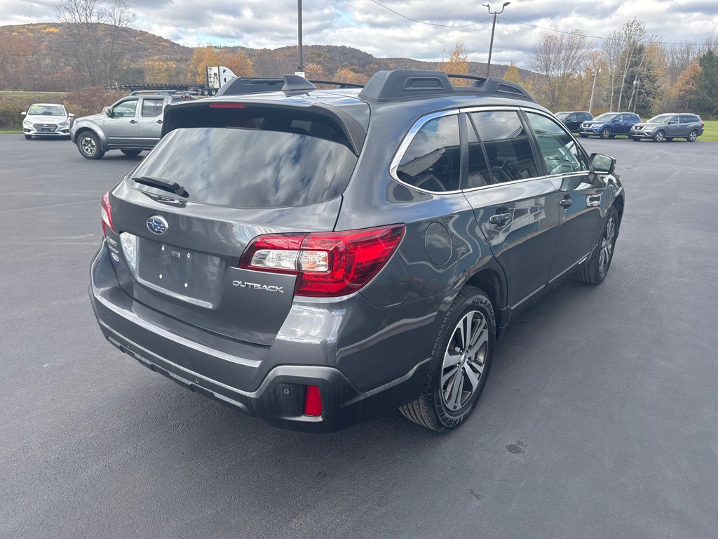 2018 Subaru Outback Image 6