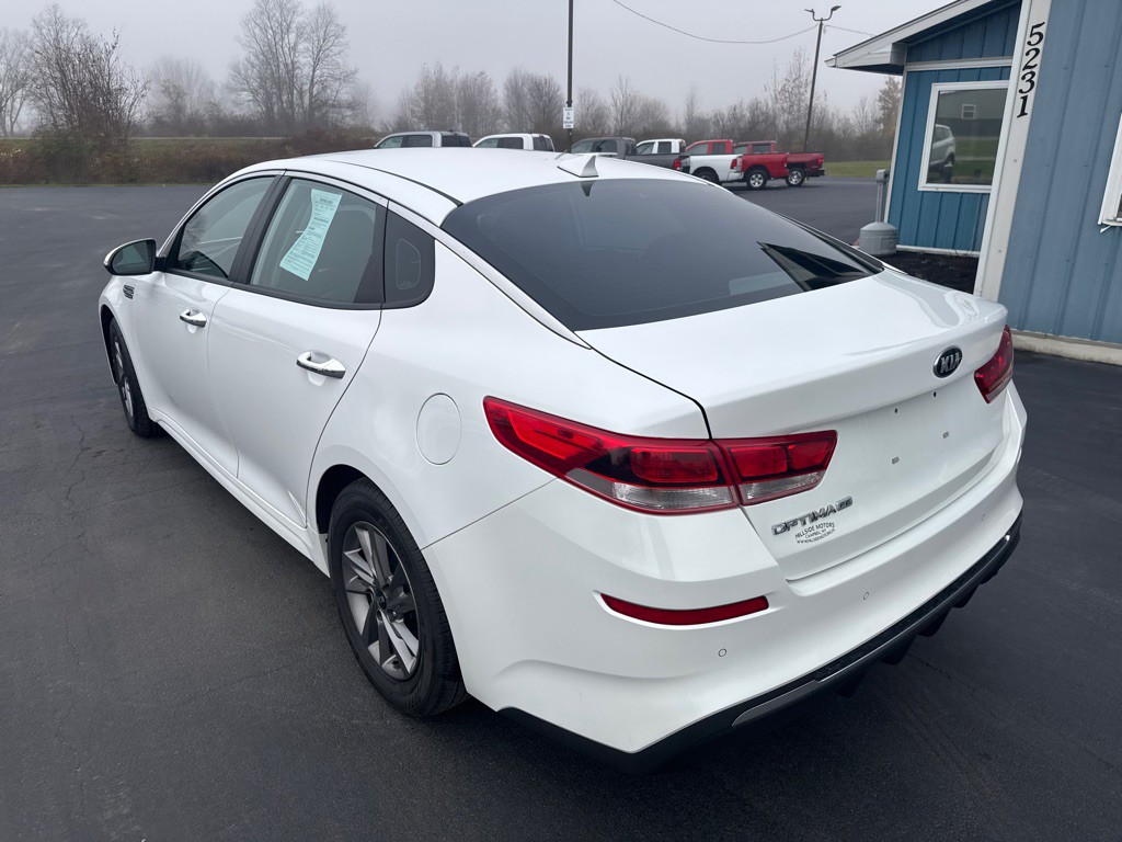 2020 Kia Optima Image 4