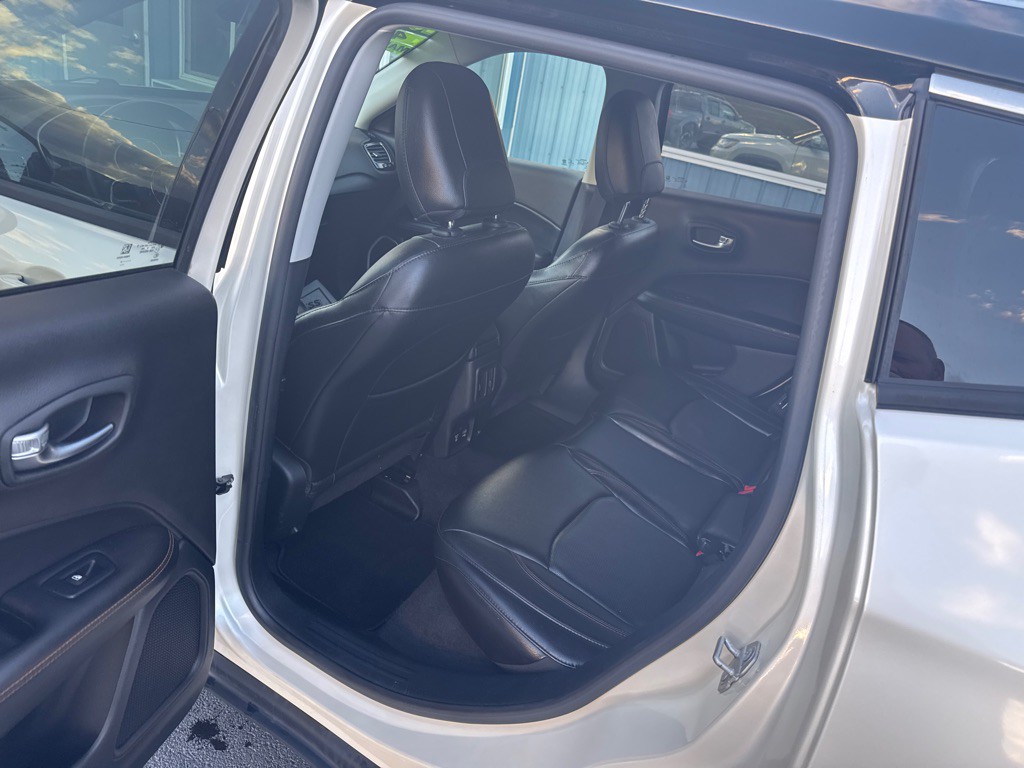 2018 Jeep Compass Image 3