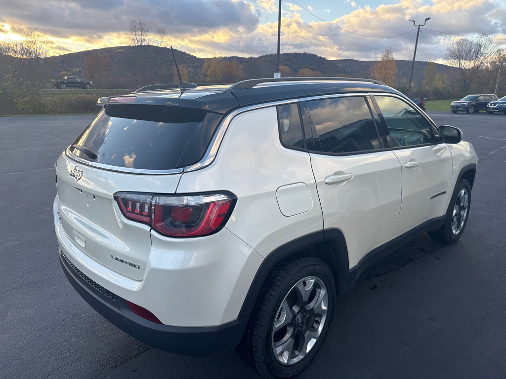 2018 Jeep Compass Image 6