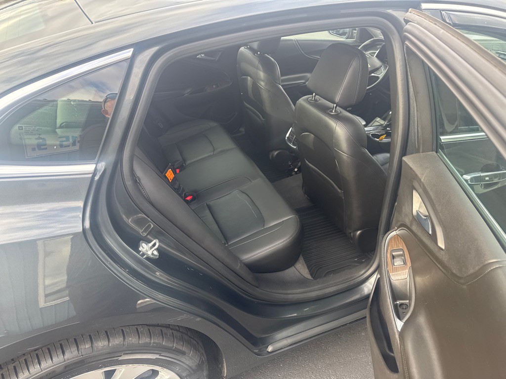 2018 Chevrolet Malibu Image 7