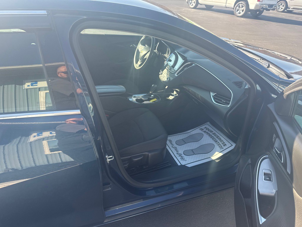 2020 Chevrolet Malibu Image 8