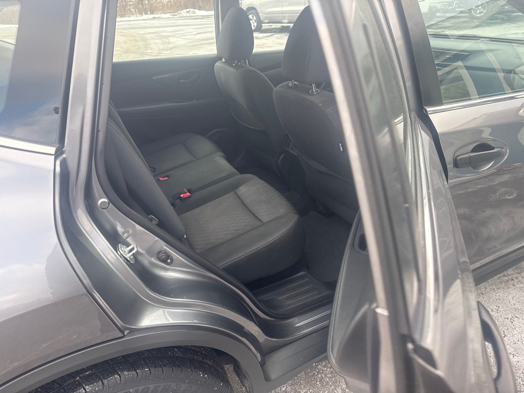 2019 Nissan Rogue Image 7