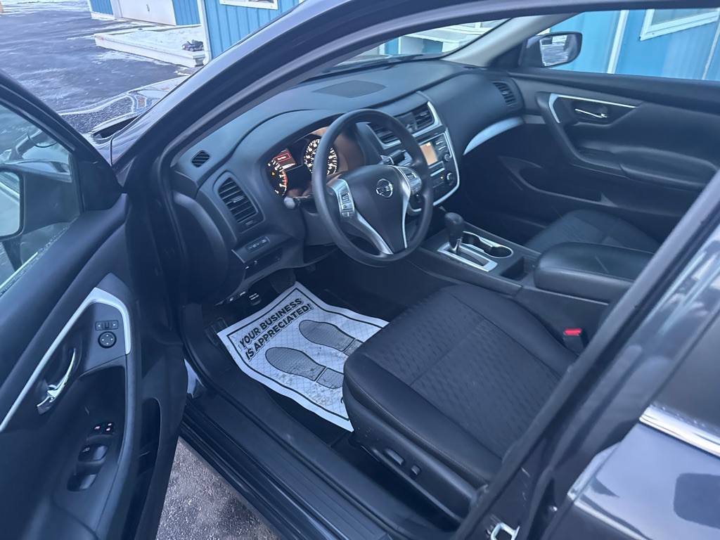 2018 Nissan Altima Image 2