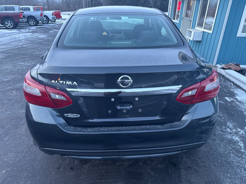 2018 Nissan Altima Image 5