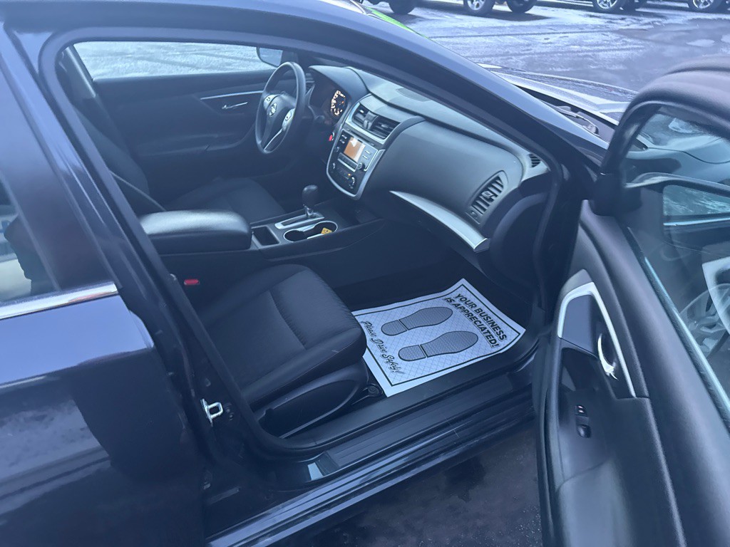 2018 Nissan Altima Image 8