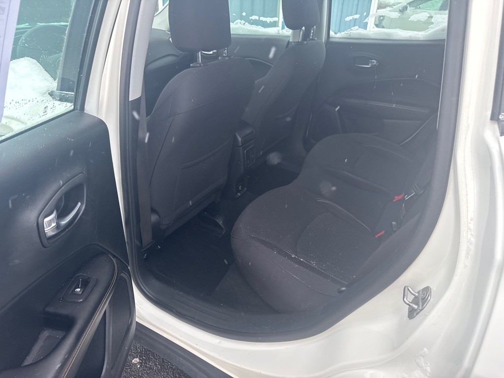 2020 Jeep Compass Image 3