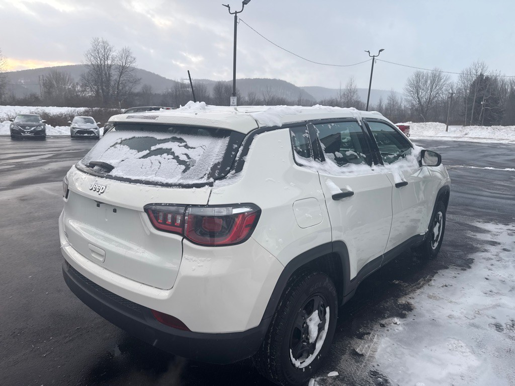 2020 Jeep Compass Image 6