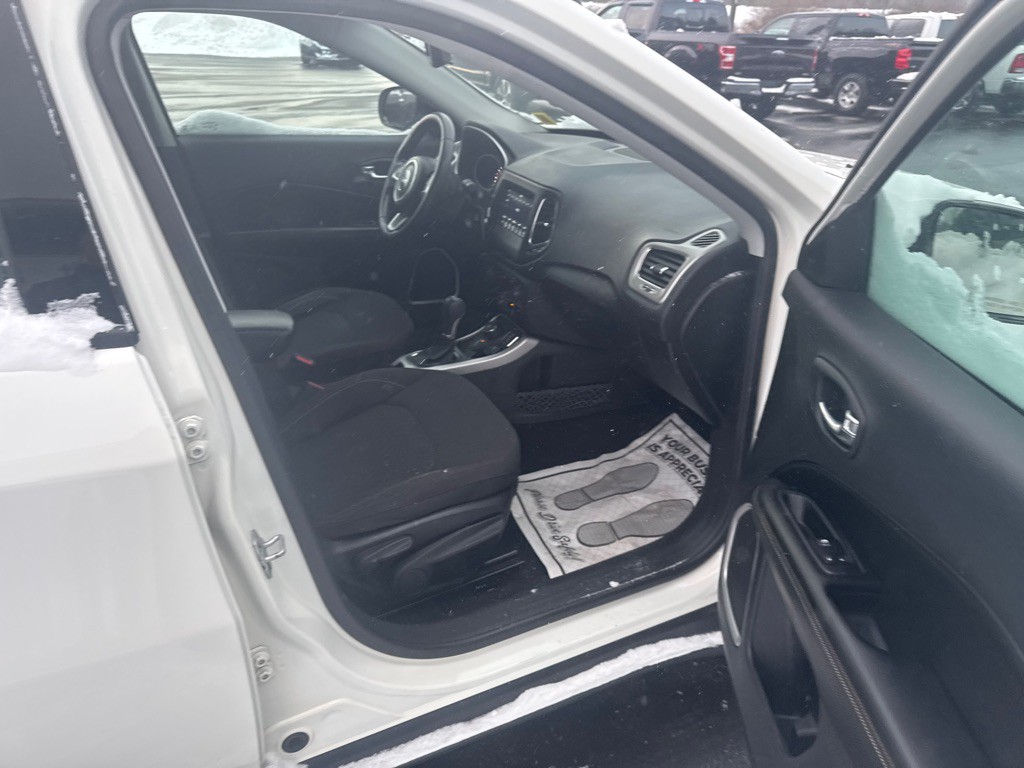 2020 Jeep Compass Image 8