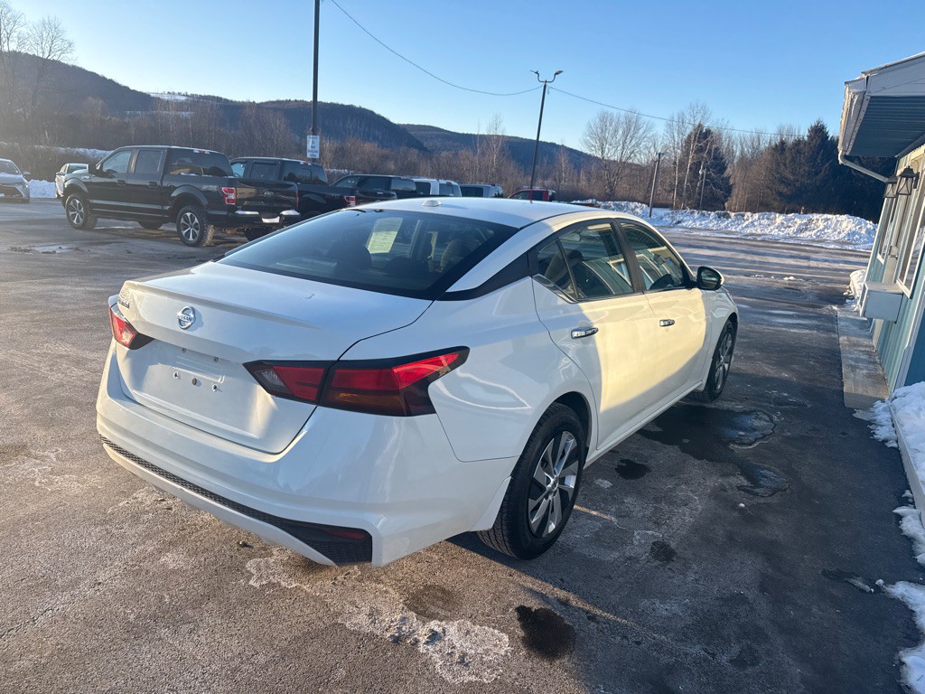2020 Nissan Altima Image 6
