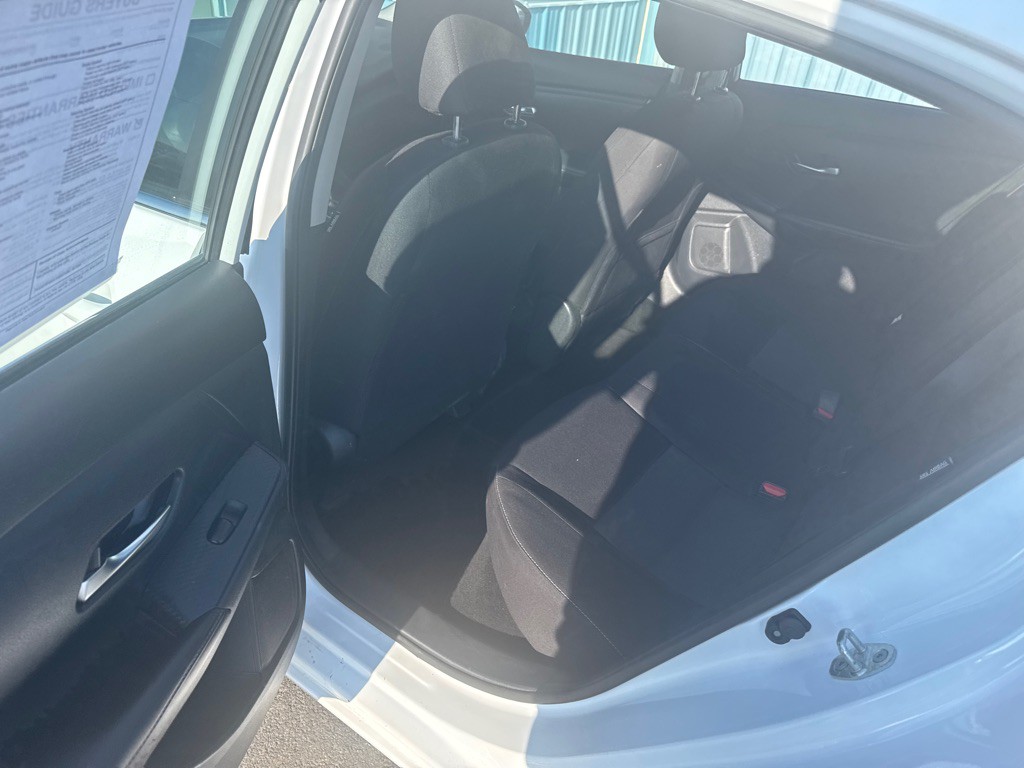 2021 Nissan Sentra Image 3