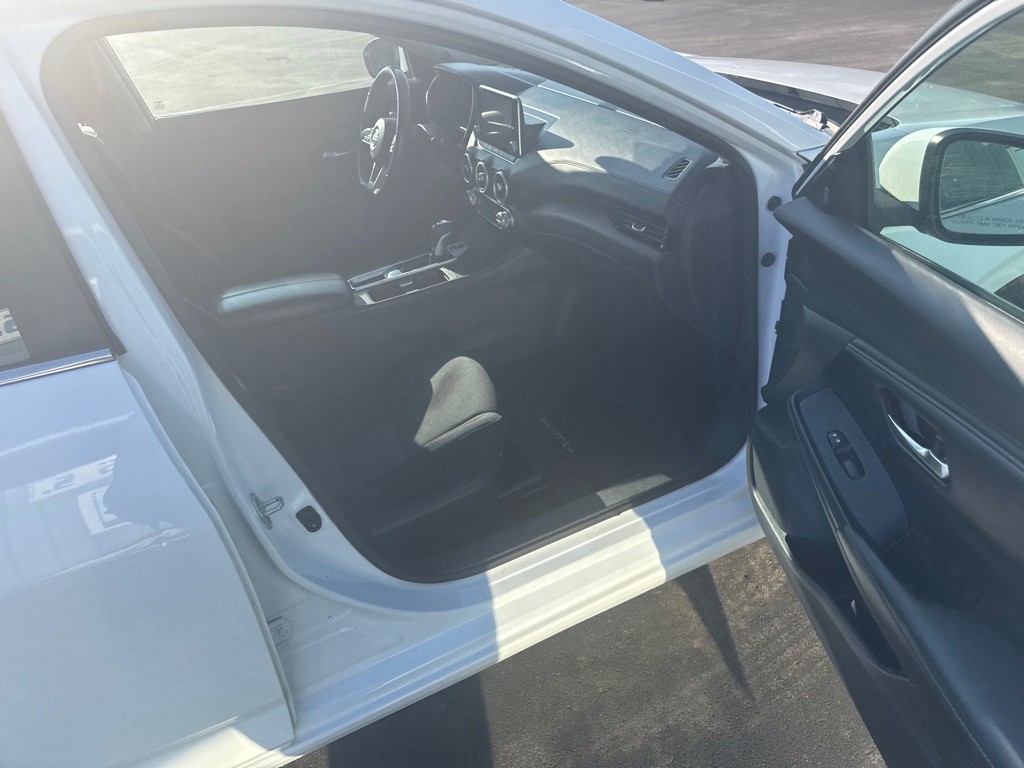 2021 Nissan Sentra Image 8