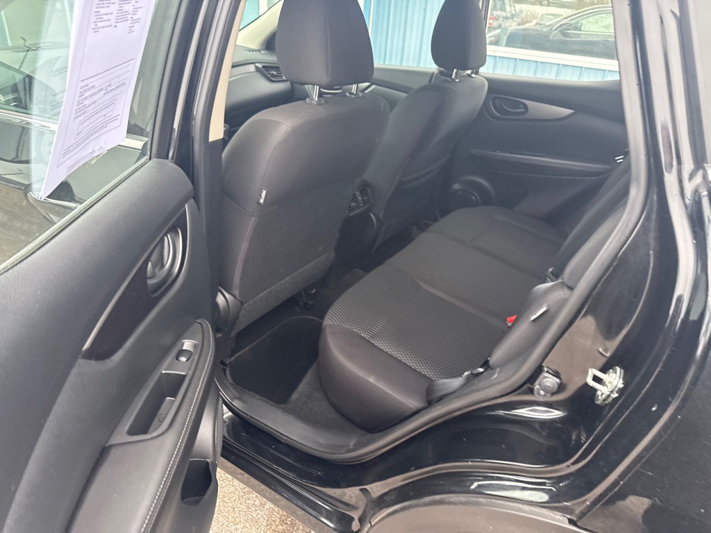 2022 Nissan Rogue Image 3