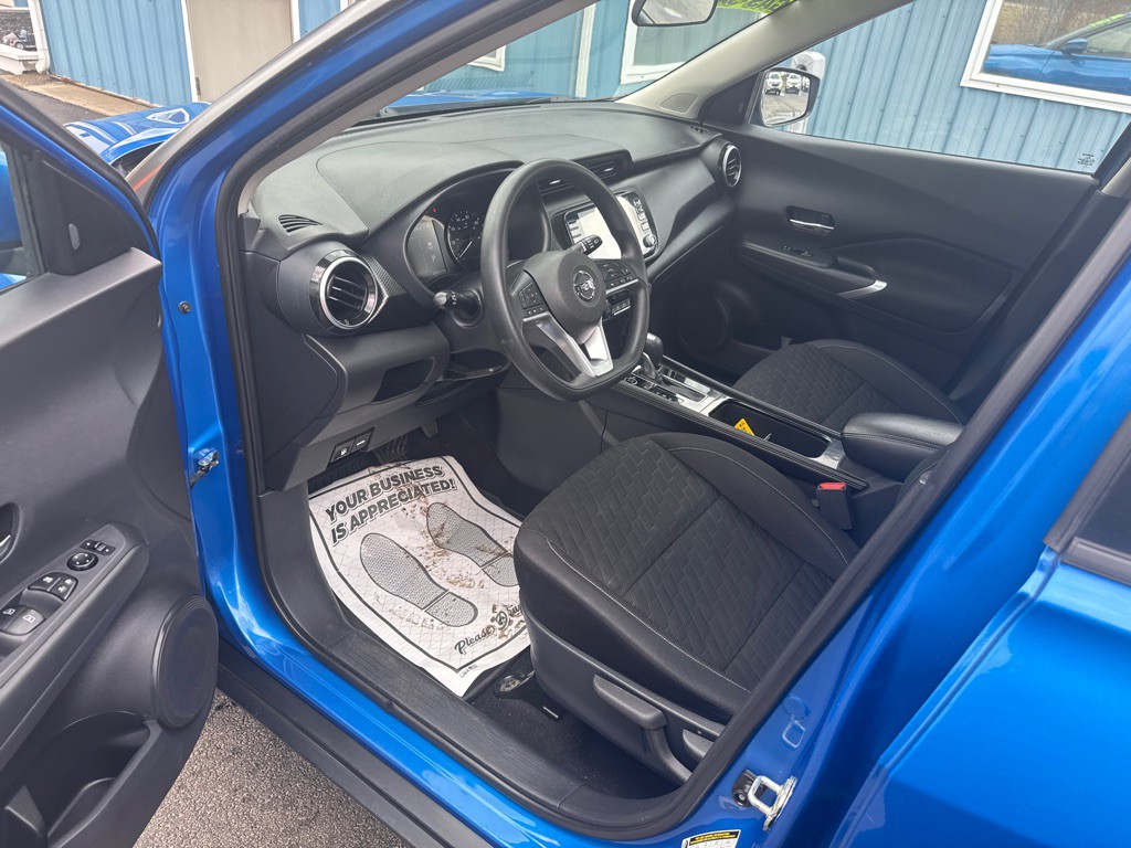 2021 Nissan Kicks Image 2