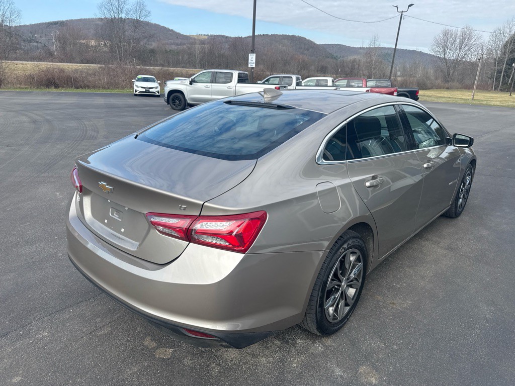 2022 Chevrolet Malibu Image 6