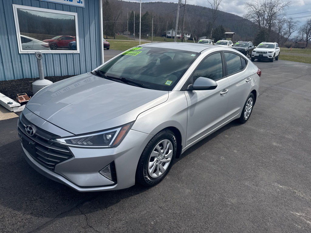 2020 Hyundai Elantra Image 1