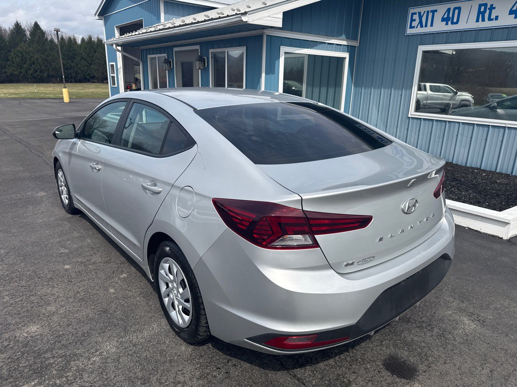 2020 Hyundai Elantra Image 4