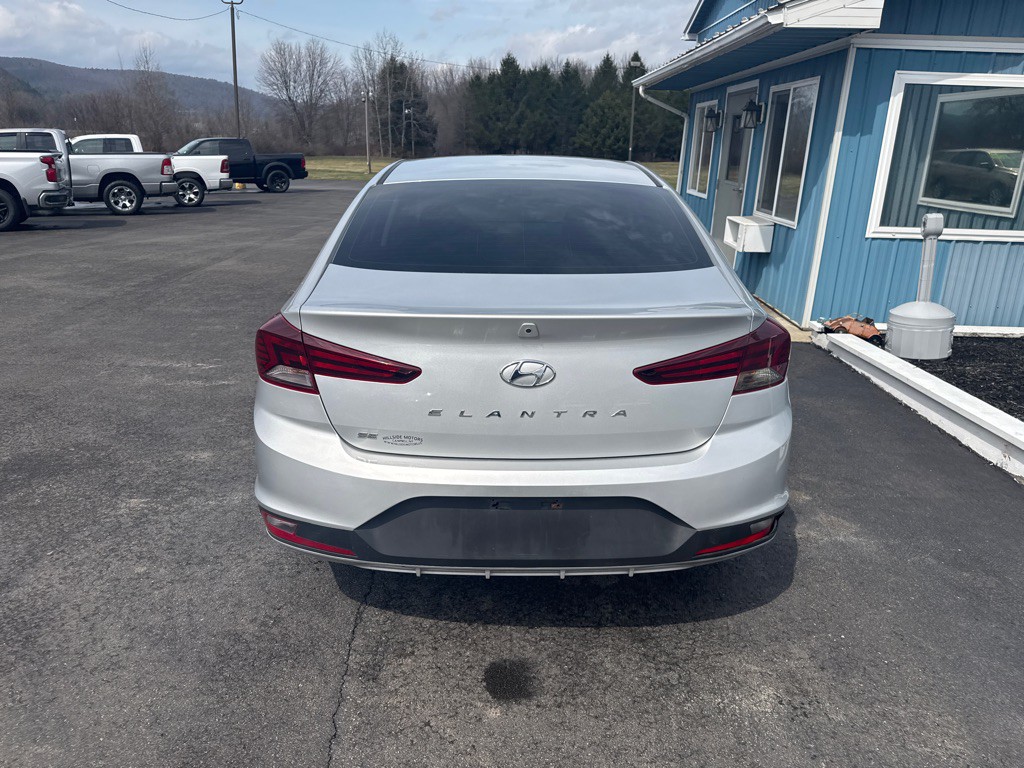 2020 Hyundai Elantra Image 5