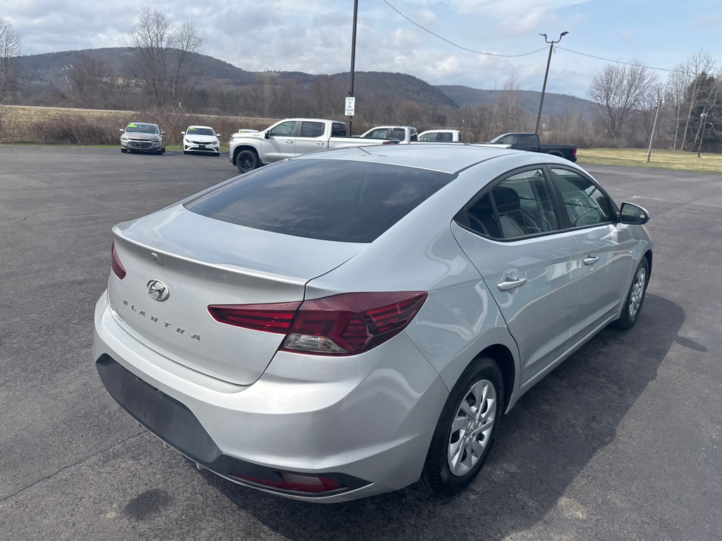 2020 Hyundai Elantra Image 6