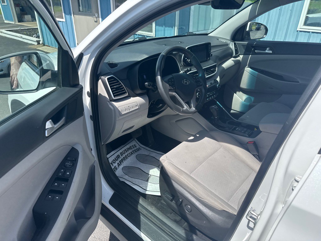2021 Hyundai Tucson Image 2
