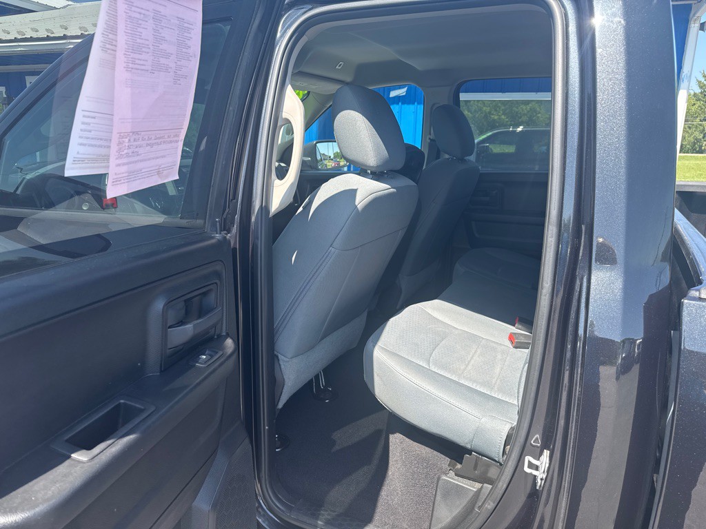 2019 RAM 1500 Image 3
