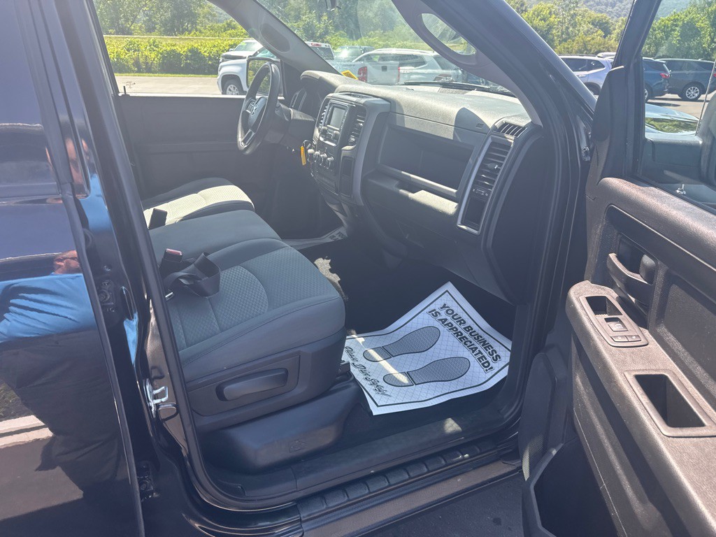 2019 RAM 1500 Image 8