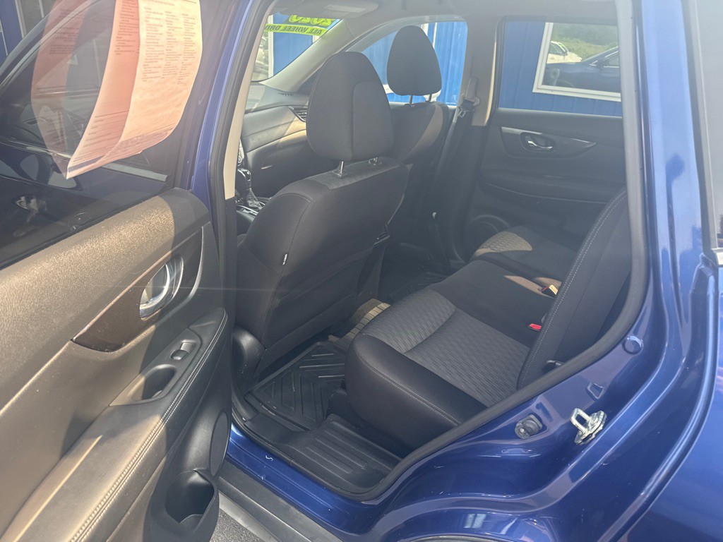 2020 Nissan Rogue Image 3