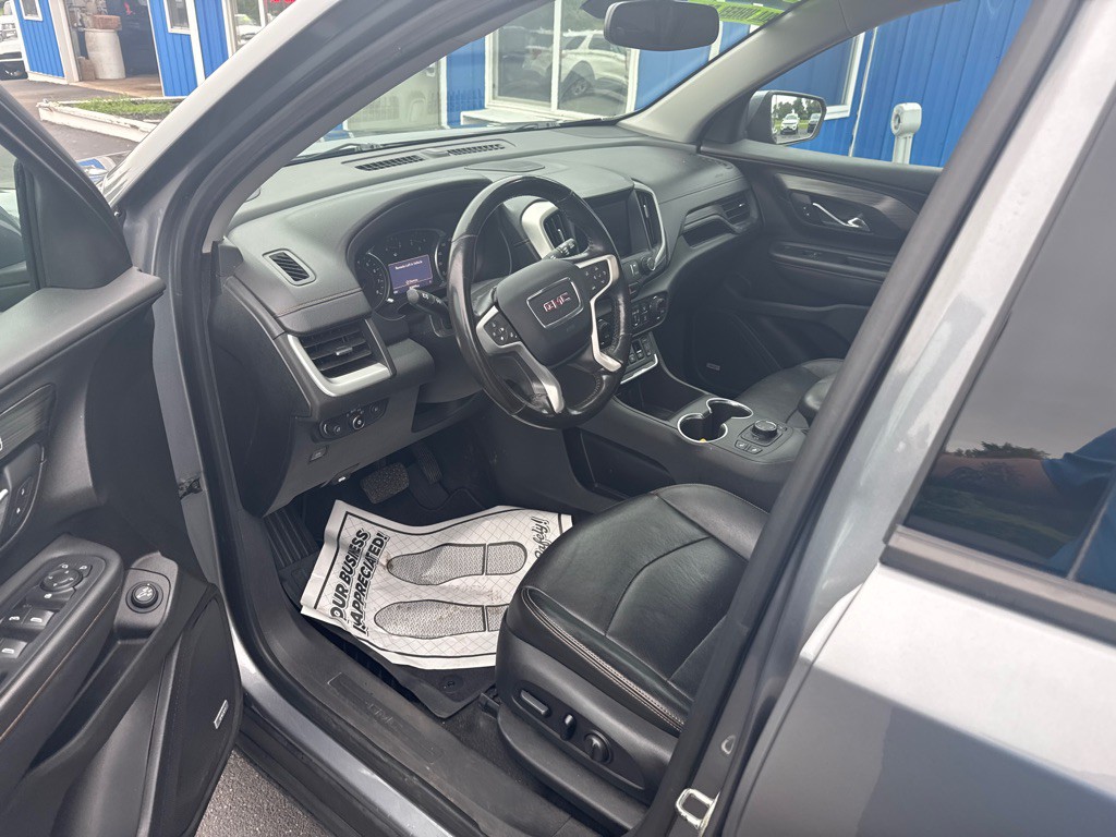 2019 GMC Terrain Image 2