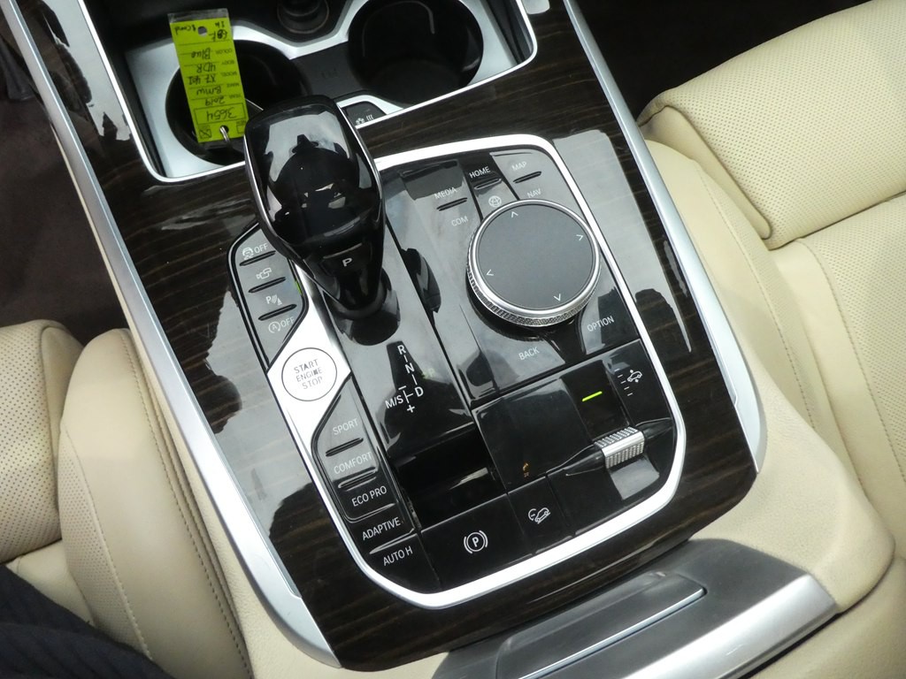 2019 BMW X7 Image 34
