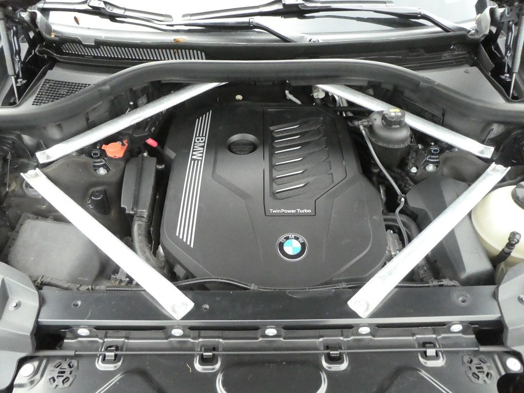 2019 BMW X7 Image 42