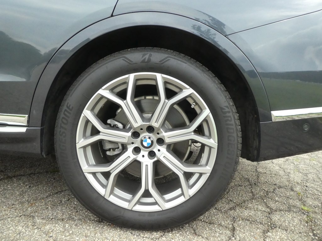 2019 BMW X7 Image 44