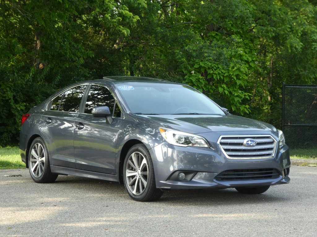 2017 Subaru Legacy Image 4