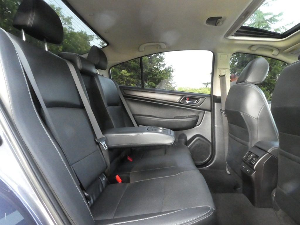 2017 Subaru Legacy Image 18