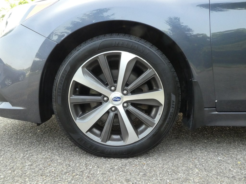 2017 Subaru Legacy Image 36