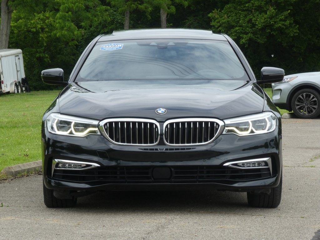 2018 BMW 5 Series Image 2