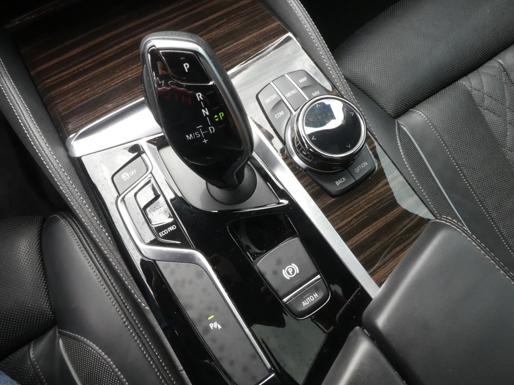 2018 BMW 5 Series Image 30