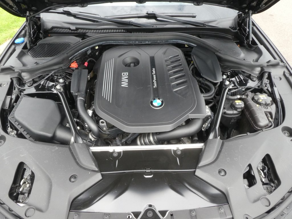 2018 BMW 5 Series Image 35