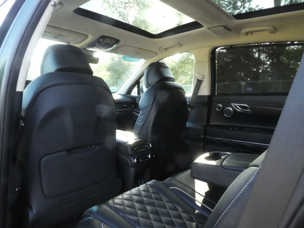 2022 Genesis GV80 Image 15