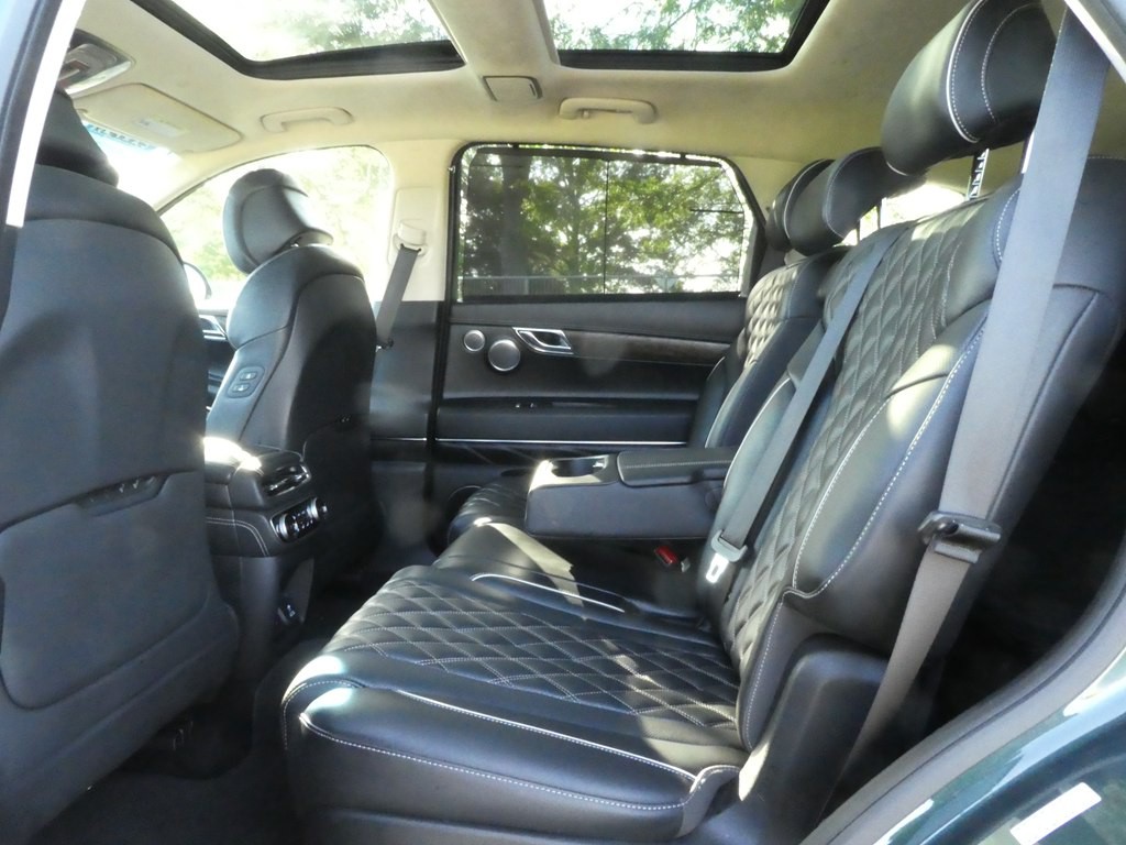 2022 Genesis GV80 Image 16