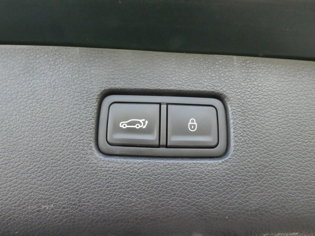 2022 Genesis GV80 Image 18